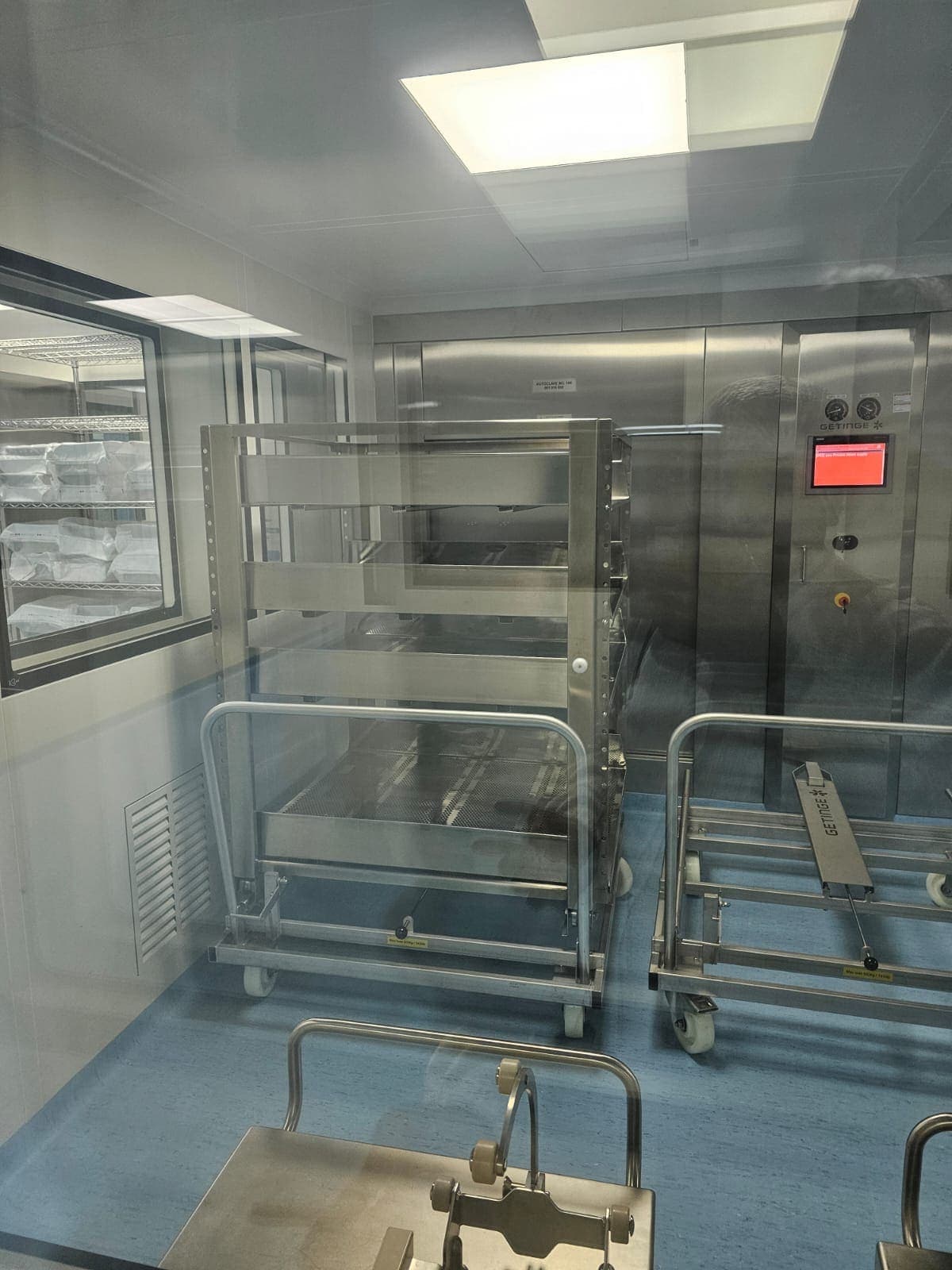 Vacuum Steam Sterilizer made by Neelansh Equipments & Machines, Pune